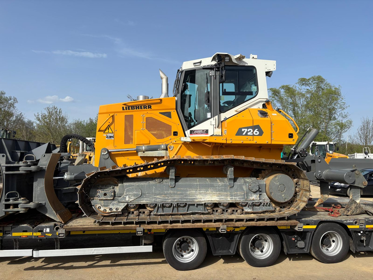 LIEBHERR PR 726 05 LGP - Bulldozer: picture 1 LIEBHERR PR 726 05 LGP - Bulldozer: picture 1