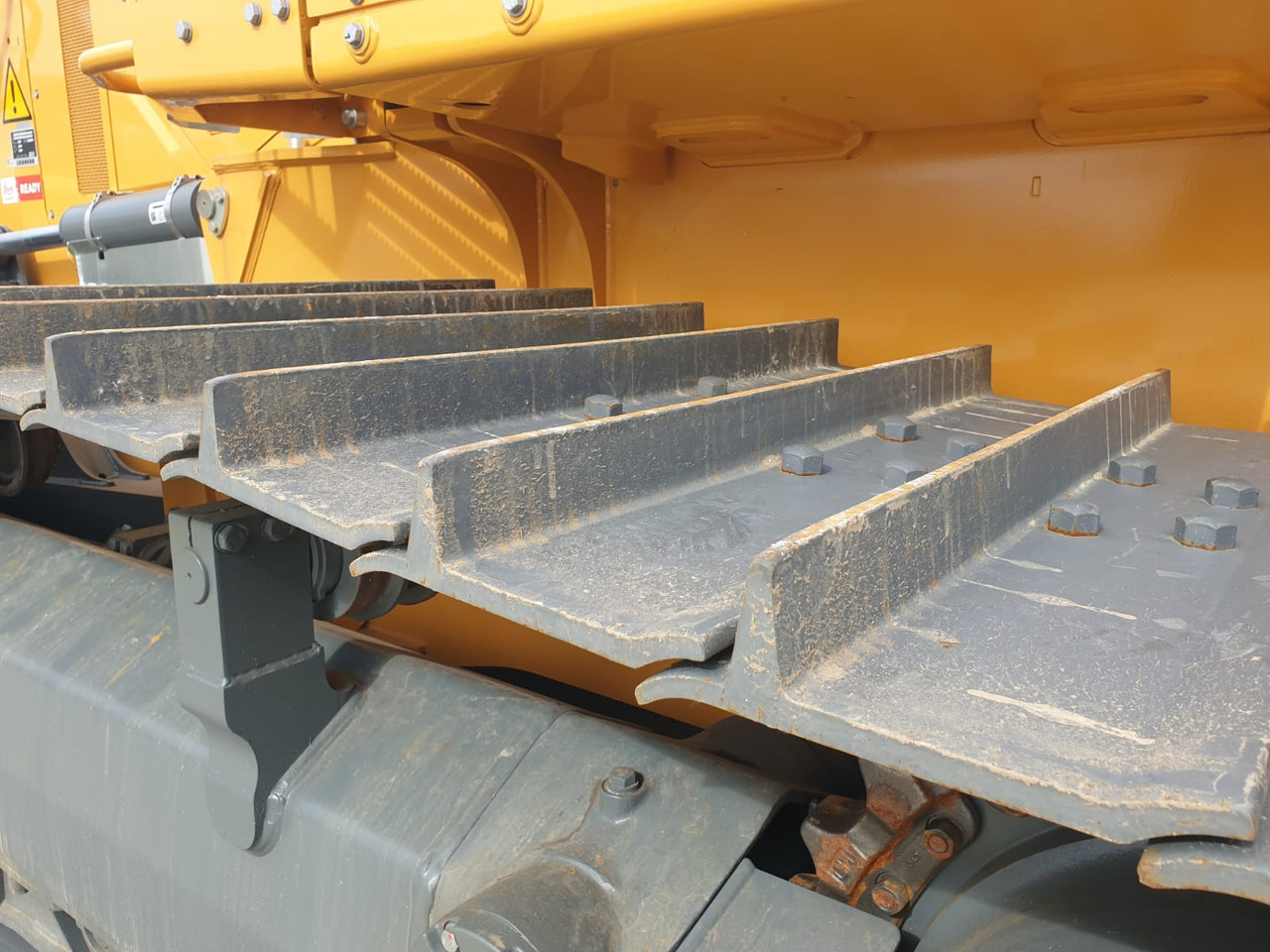 Bulldozer LIEBHERR PR 726 05 LGP: picture 10