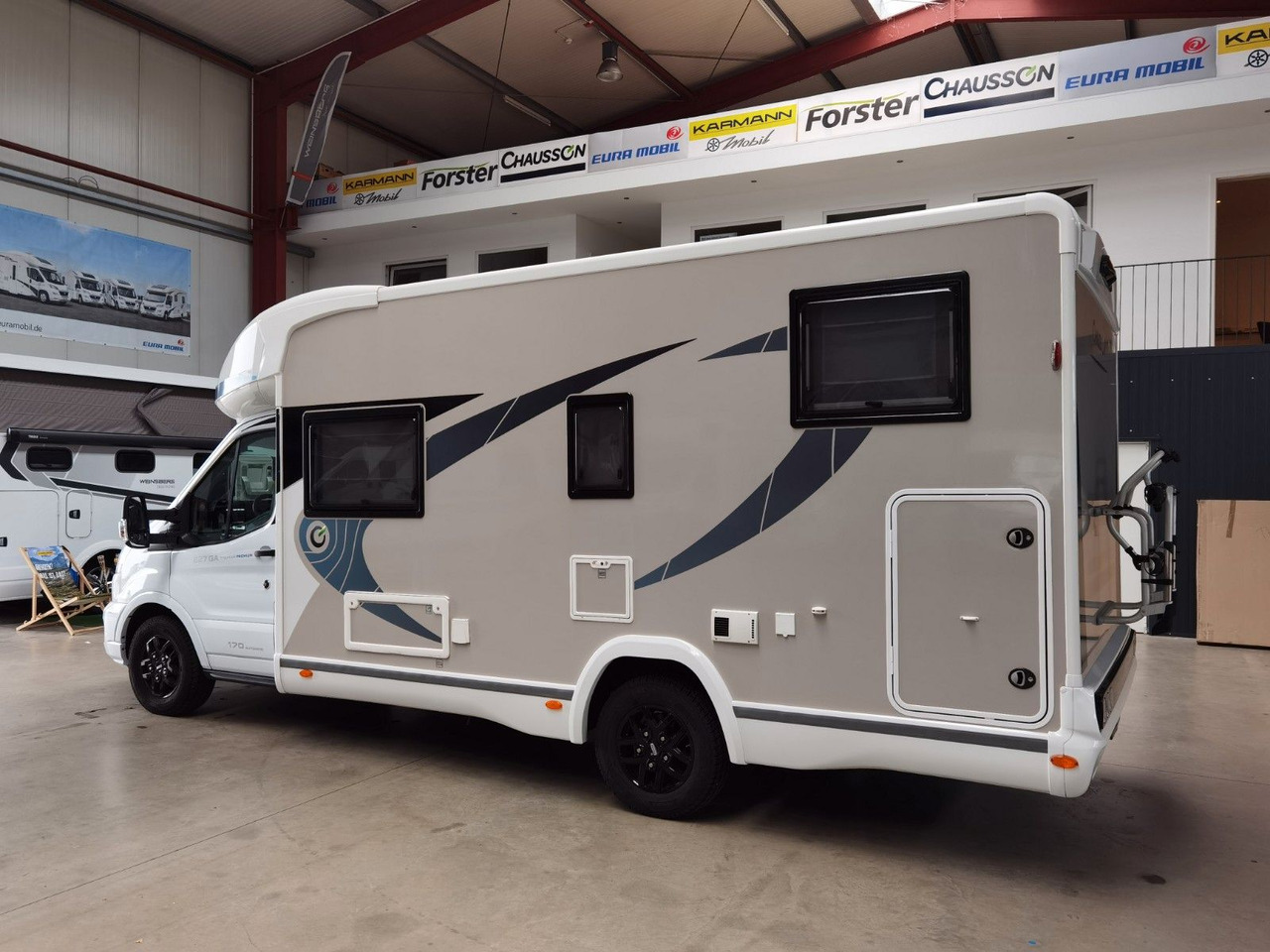 Semi-integrated motorhome Chausson 627 GA TITANIUM -PREMIUM /EINZELBETTEN & HUBBETT: picture 5 Semi-integrated motorhome Chausson 627 GA TITANIUM -PREMIUM /EINZELBETTEN & HUBBETT: picture 5