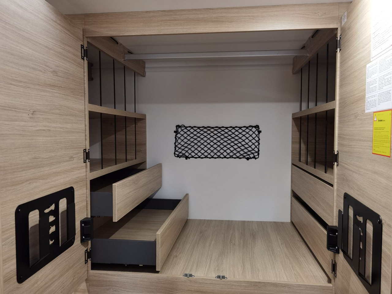 Semi-integrated motorhome Chausson 630 TITANIUM / - 2026 - / EINZEL.- HUBBETTEN: picture 21 Semi-integrated motorhome Chausson 630 TITANIUM / - 2026 - / EINZEL.- HUBBETTEN: picture 21