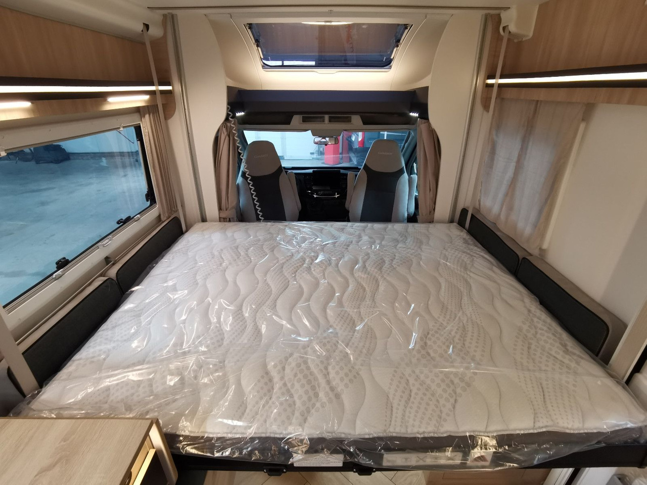 Semi-integrated motorhome Chausson 640 TITANIUM / -2026- / 165PS-9G. / XXL-HUBBETT: picture 13