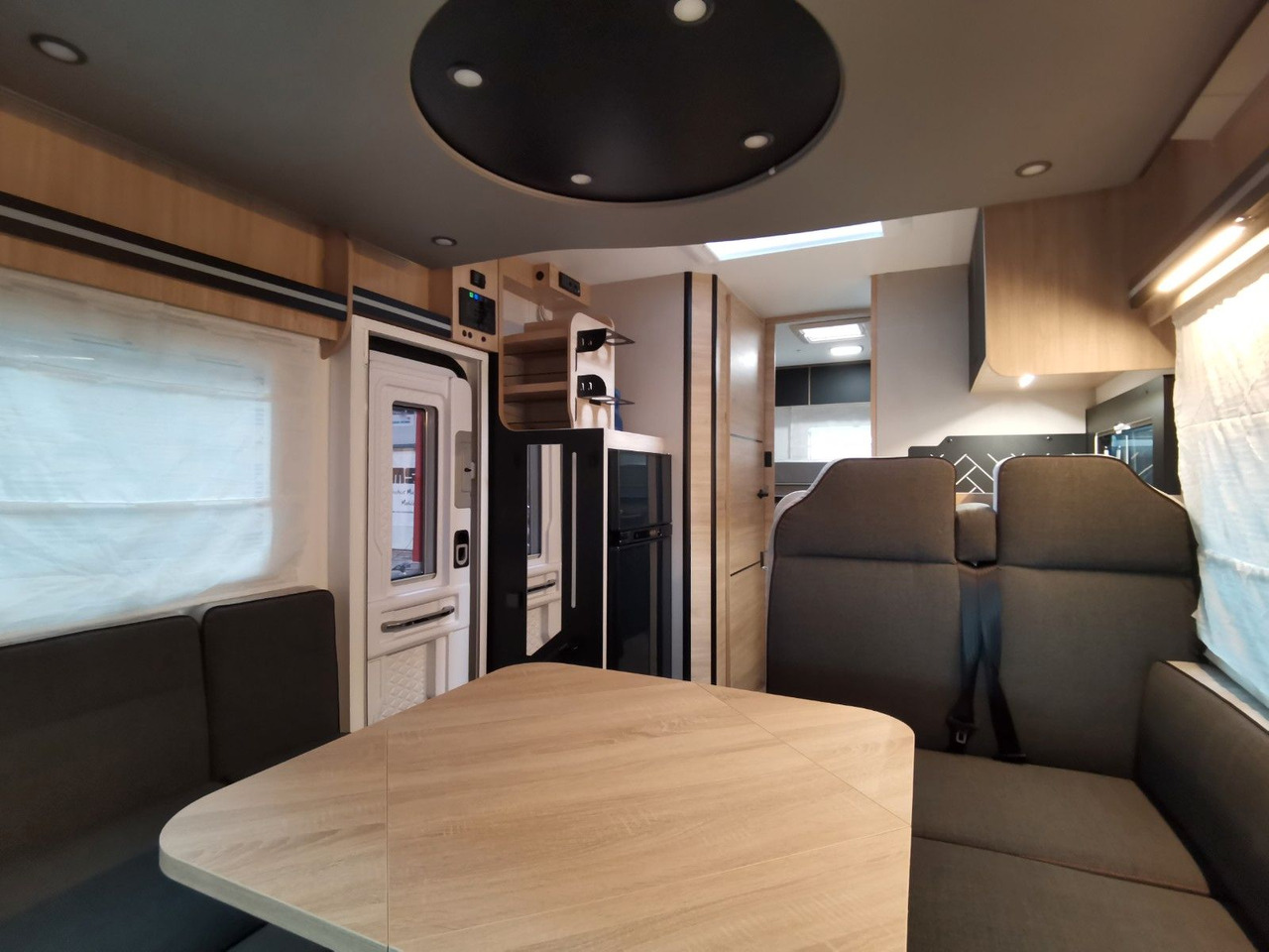 Semi-integrated motorhome Chausson 724 ETAPE - LINE /140PS /ZUBEHÖR & CONNECT PAKET: picture 12