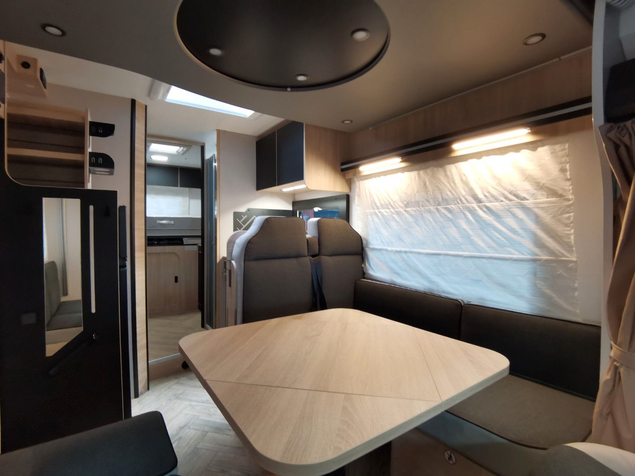 Semi-integrated motorhome Chausson 724 ETAPE - LINE /140PS /ZUBEHÖR & CONNECT PAKET: picture 14
