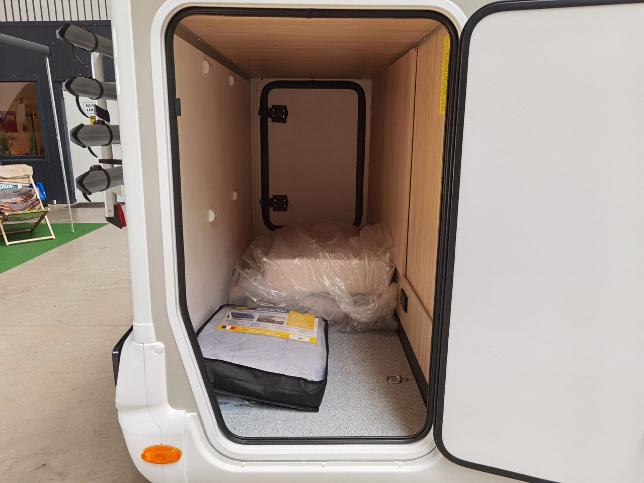 Semi-integrated motorhome Chausson 724 ETAPE - LINE /140PS /ZUBEHÖR & CONNECT PAKET: picture 9
