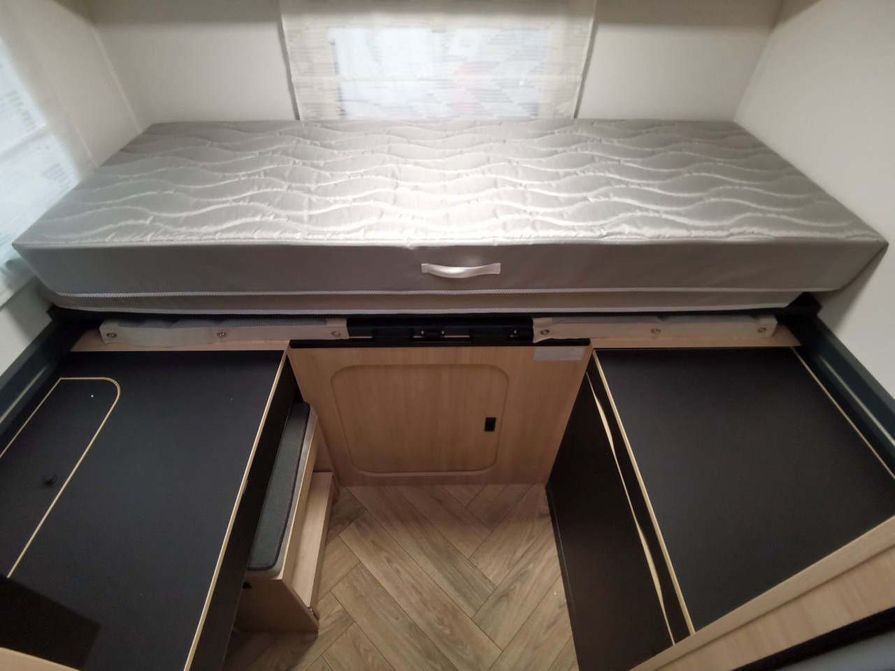 Semi-integrated motorhome Chausson 724 ETAPE - LINE /140PS /ZUBEHÖR & CONNECT PAKET: picture 19