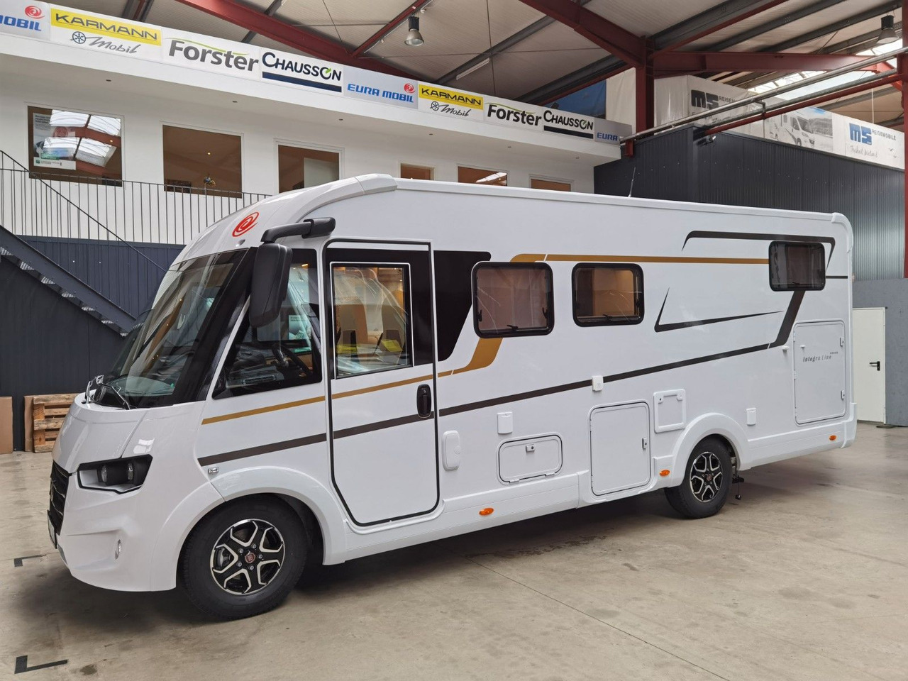 Integrated motorhome Eura Mobil INTEGRA LINE 720 EF / 180PS-9G-40H/ EINZELBETTEN: picture 6