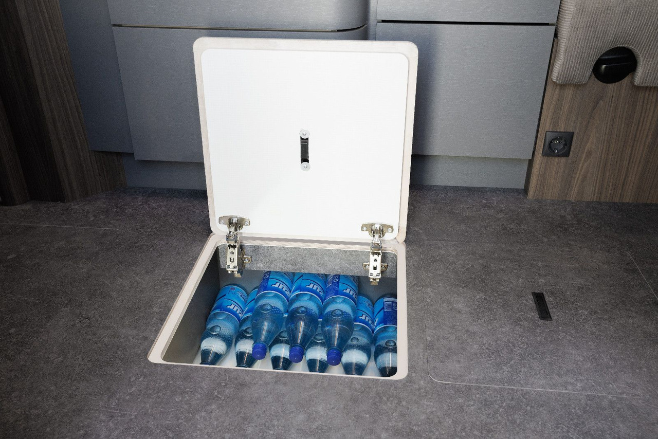 Integrated motorhome Eura Mobil INTEGRA LINE GT 726 EF / MB 170PS-9G / MOD.2025: picture 11