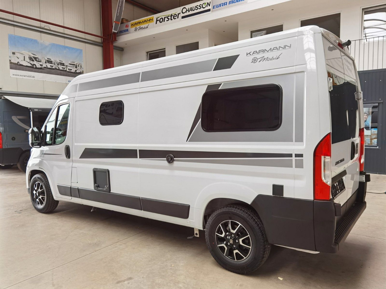 Karmann DEXTER 600 / -2026-/ EINZELBETTEN & BAR-VERSION - Camper van: picture 5 Karmann DEXTER 600 / -2026-/ EINZELBETTEN & BAR-VERSION - Camper van: picture 5