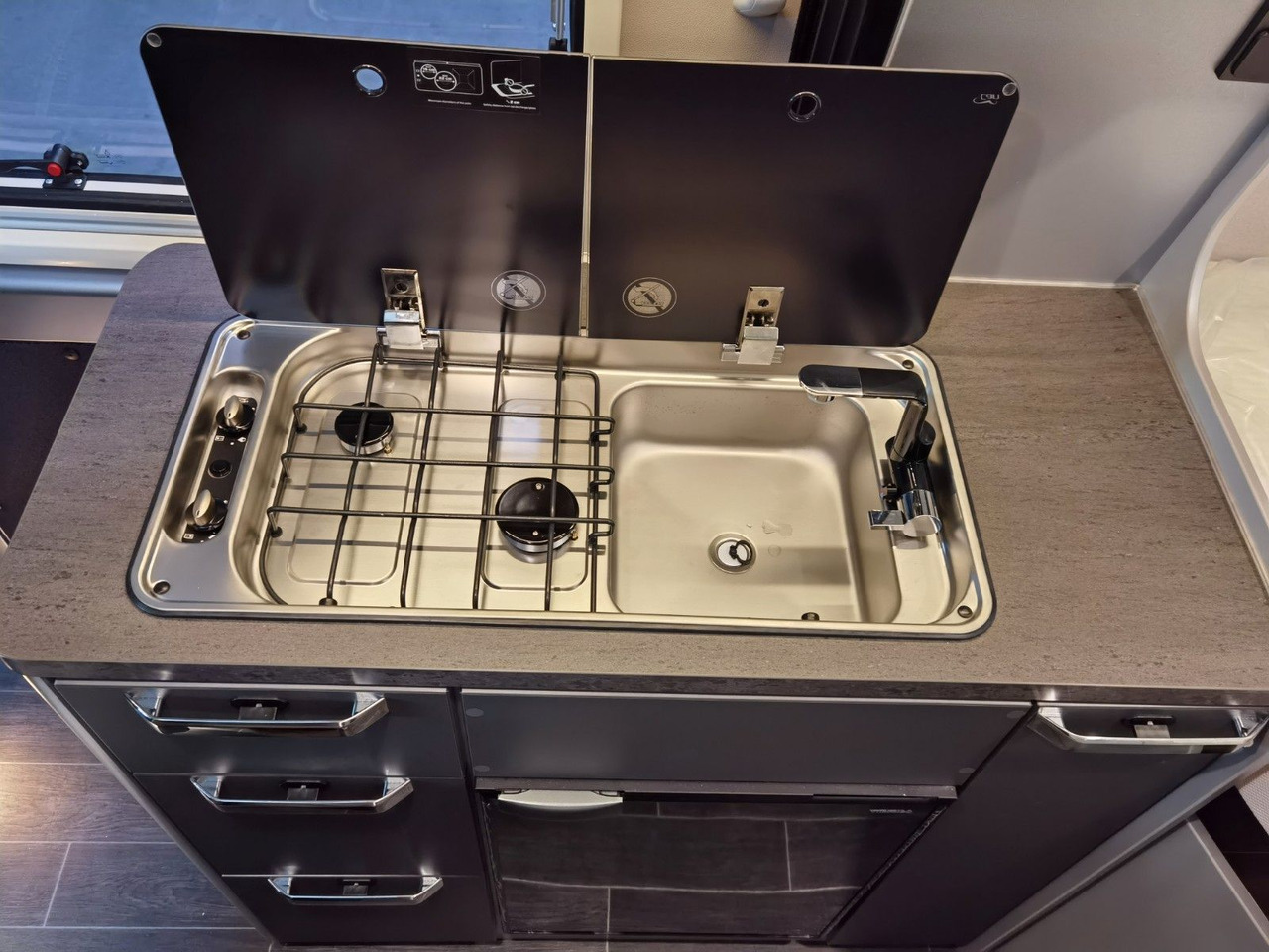 Camper van Weinsberg CARABUS GREY 540 MQ - EDITION FIRE /-2026-/140PS: picture 17