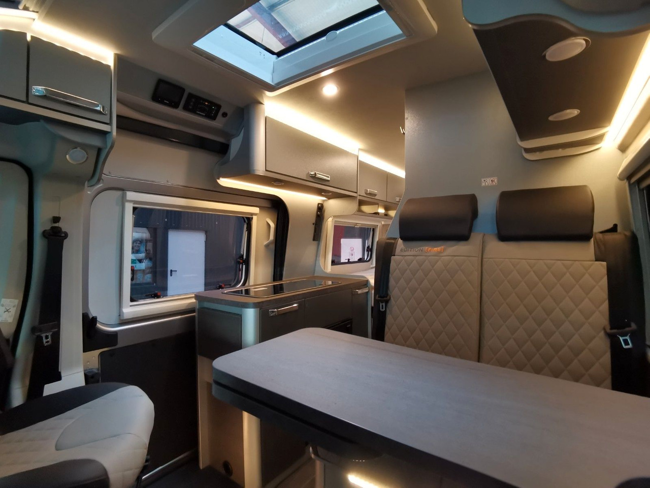 Camper van Weinsberg CARABUS GREY 540 MQ - EDITION FIRE /-2026-/140PS: picture 13