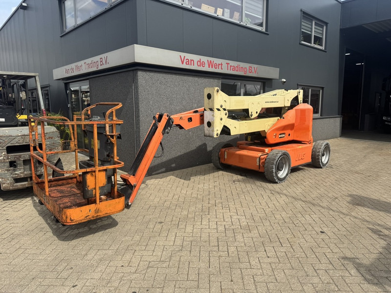 JLG M450AJ Knikarmhoogwerker / Arbeitsbuhne / Articulating Boom lift 15,5M Werkhoogte Hybride 2014 - Articulated boom: picture 2 JLG M450AJ Knikarmhoogwerker / Arbeitsbuhne / Articulating Boom lift 15,5M Werkhoogte Hybride 2014 - Articulated boom: picture 2
