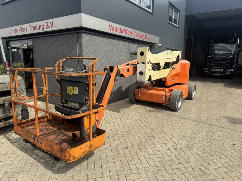 JLG M450AJ Knikarmhoogwerker / Arbeitsbuhne / Articulating Boom lift 15,5M Werkhoogte Hybride 2014 - Articulated boom: picture 3 JLG M450AJ Knikarmhoogwerker / Arbeitsbuhne / Articulating Boom lift 15,5M Werkhoogte Hybride 2014 - Articulated boom: picture 3