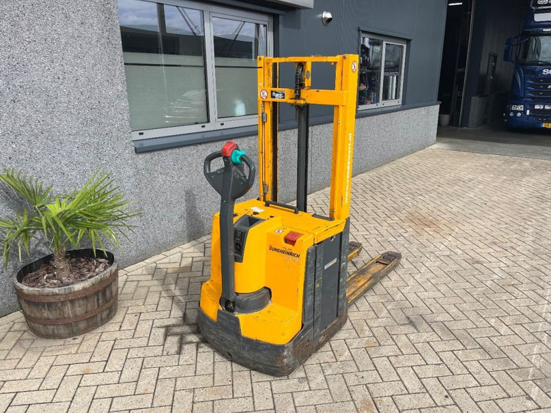 Jungheinrich EJD220 2000kg staplelaar heftruck 280cm hoog initiaal heffing 2013 ACCU2016 - Pallet truck: picture 4 Jungheinrich EJD220 2000kg staplelaar heftruck 280cm hoog initiaal heffing 2013 ACCU2016 - Pallet truck: picture 4