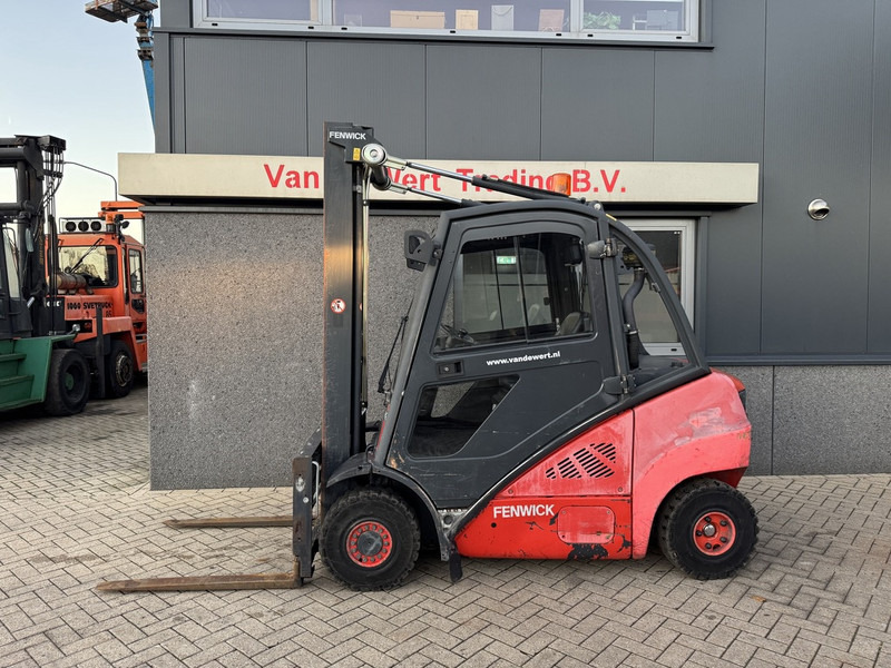 Linde H25D Triplo 590 Freelift / Sideshift / Vorkversteller VW Diesel 2007 - Diesel forklift: picture 1 Linde H25D Triplo 590 Freelift / Sideshift / Vorkversteller VW Diesel 2007 - Diesel forklift: picture 1