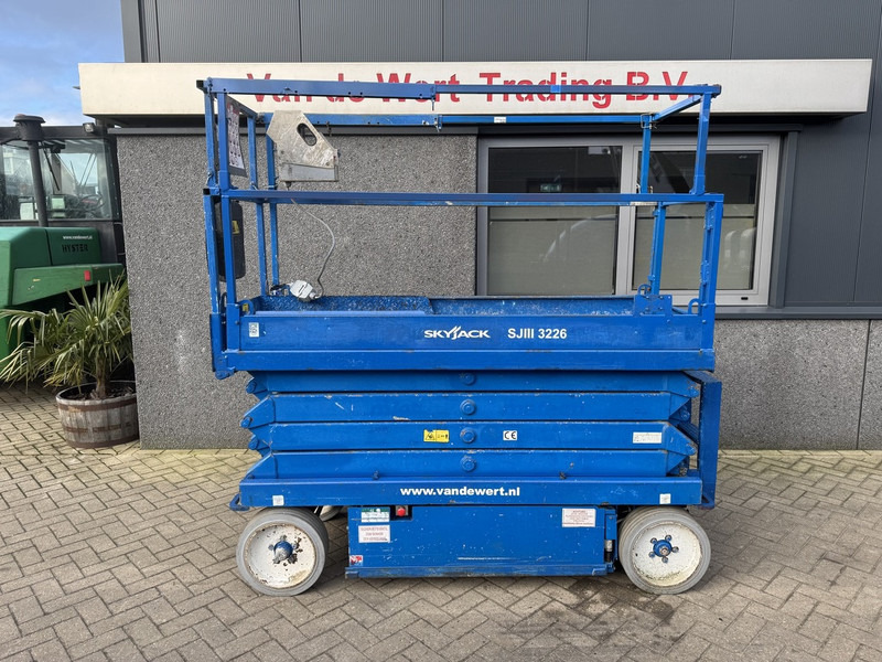 Skyjack SJ 3226 - Scissor lift: picture 1 Skyjack SJ 3226 - Scissor lift: picture 1