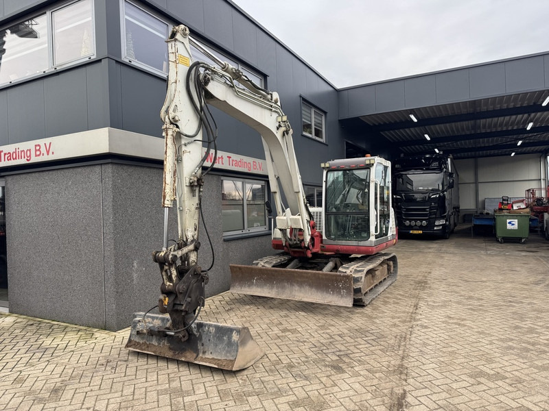 Takeuchi TB175 Graafmachine Rups 2008 Yanmar Diesel inclusief 5 bakken + palletvork - Crawler excavator: picture 5 Takeuchi TB175 Graafmachine Rups 2008 Yanmar Diesel inclusief 5 bakken + palletvork - Crawler excavator: picture 5