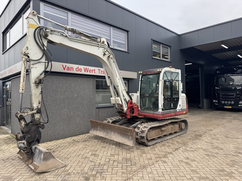 Takeuchi TB175 Graafmachine Rups 2008 Yanmar Diesel inclusief 5 bakken + palletvork - Crawler excavator: picture 2 Takeuchi TB175 Graafmachine Rups 2008 Yanmar Diesel inclusief 5 bakken + palletvork - Crawler excavator: picture 2