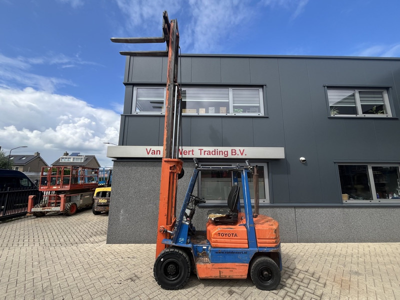 Toyota 5FD25 triplo500 1Z ENGINE sideshift DIESEL - Diesel forklift: picture 2 Toyota 5FD25 triplo500 1Z ENGINE sideshift DIESEL - Diesel forklift: picture 2