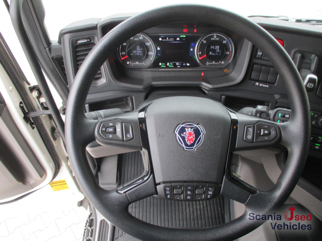 SCANIA R 460 A4x2NA / ADR AT / Navi / LED / Hydr. - Tractor truck: picture 2 SCANIA R 460 A4x2NA / ADR AT / Navi / LED / Hydr. - Tractor truck: picture 2