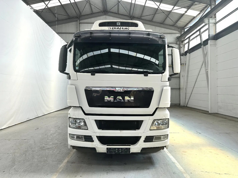 Refrigerator truck MAN TGX 26.360 steerable lift axles / hefbare stuurasen / essieux relevables directionnels: picture 10