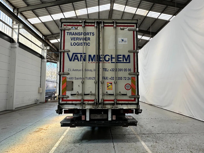 Mercedes-Benz Axor 2629 / LIFT AXLE / ESSIEU RELEVABLE DIRECTIONNEL - Curtain side truck: picture 4 Mercedes-Benz Axor 2629 / LIFT AXLE / ESSIEU RELEVABLE DIRECTIONNEL - Curtain side truck: picture 4