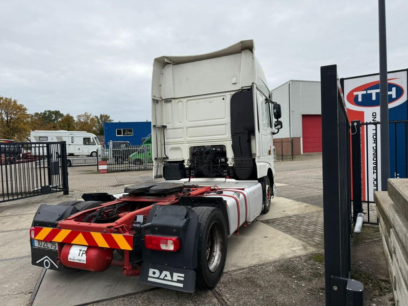 DAF XF460 SuperSpaceCab Intarder 2x fueltank - Tractor truck: picture 3 DAF XF460 SuperSpaceCab Intarder 2x fueltank - Tractor truck: picture 3