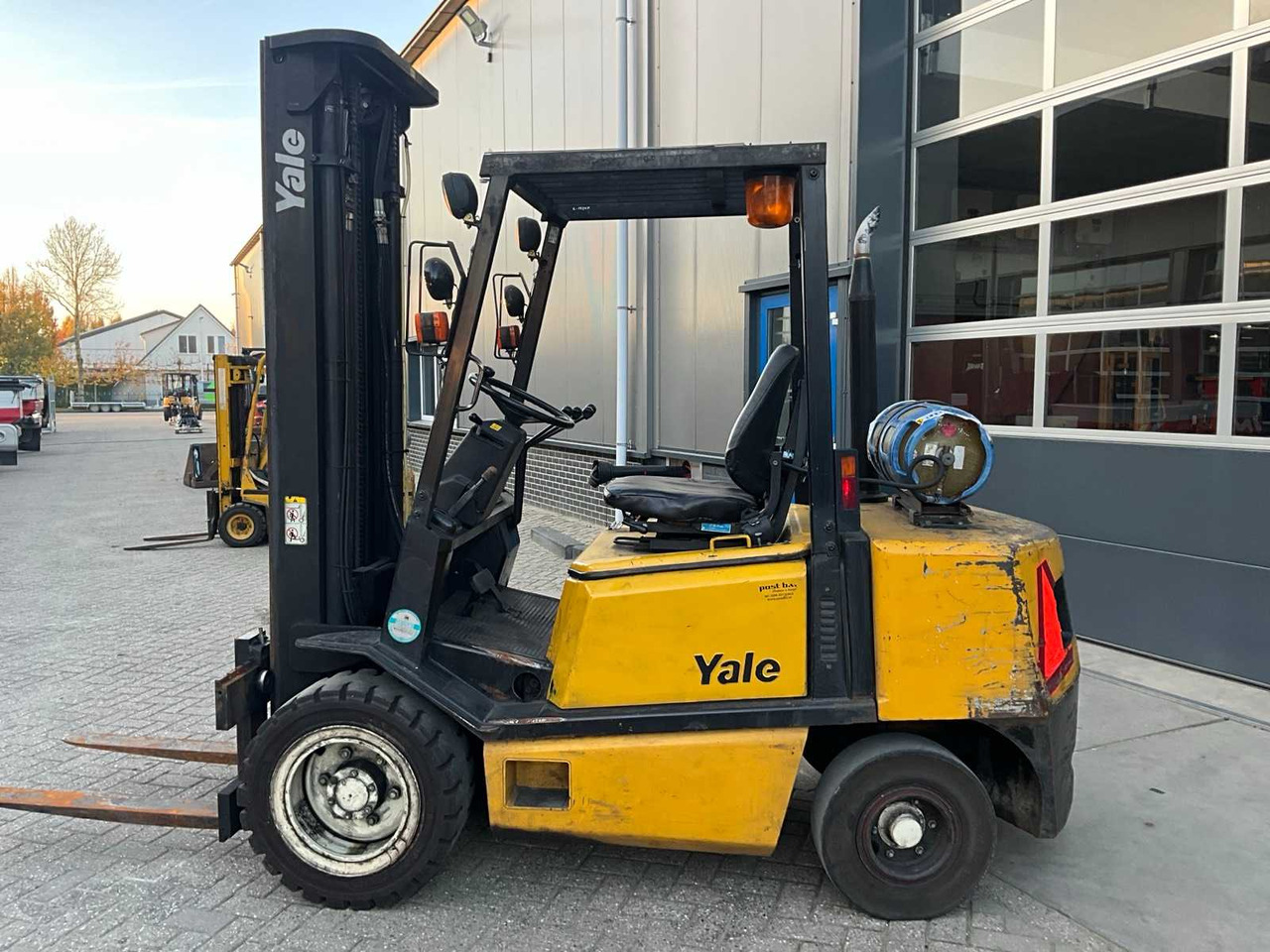 Forklift 1993 YALE GLP 30 TE FORKLIFT: picture 7 Forklift 1993 YALE GLP 30 TE FORKLIFT: picture 7