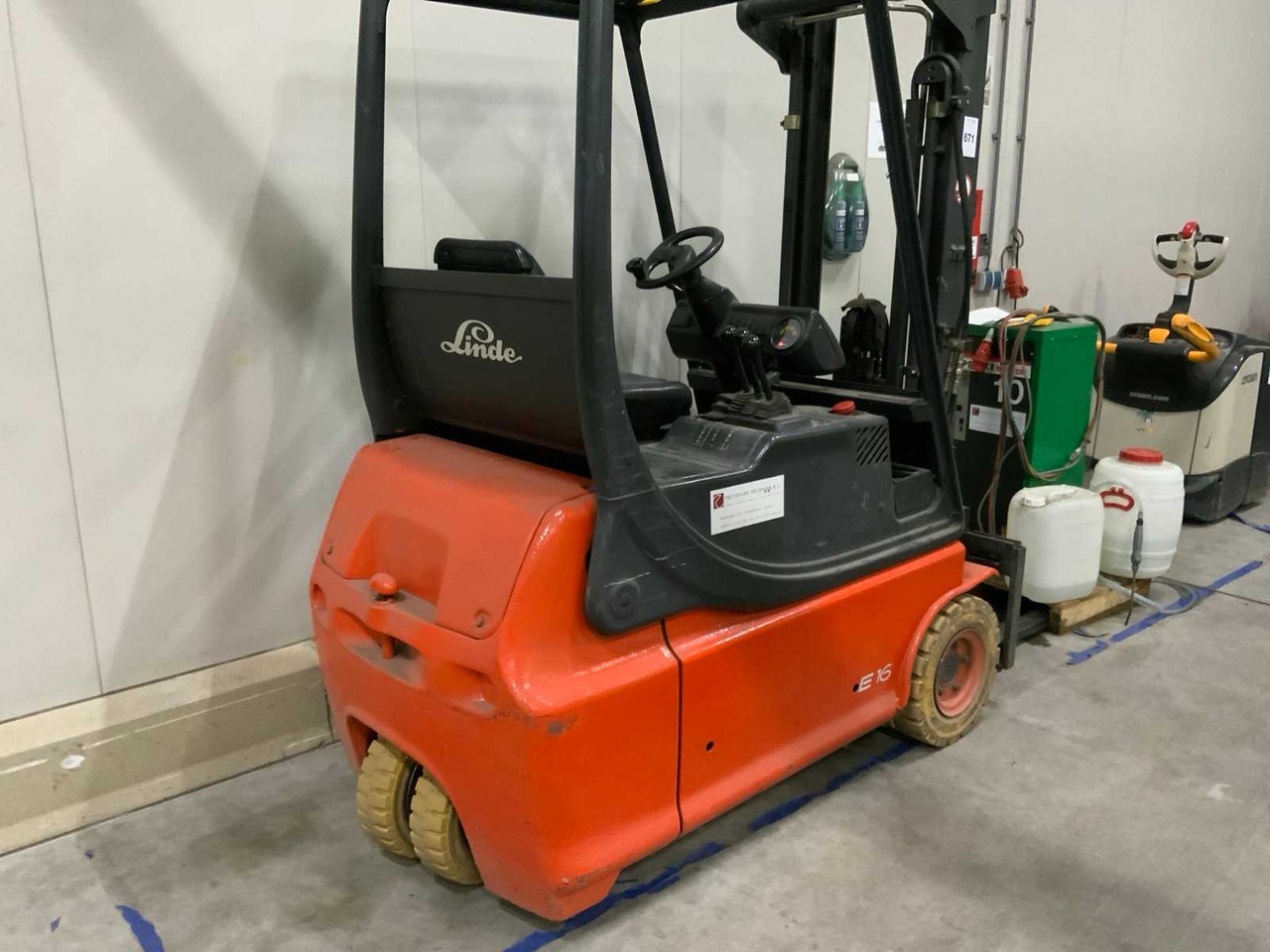 1997 LINDE E16 FORKLIFT - Forklift: picture 3 1997 LINDE E16 FORKLIFT - Forklift: picture 3