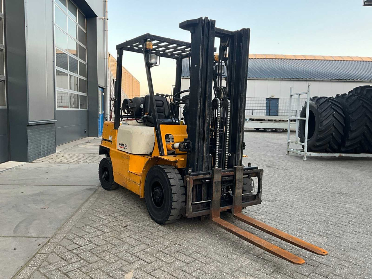 1999 HALLA HLF25 FORKLIFT - Forklift: picture 2 1999 HALLA HLF25 FORKLIFT - Forklift: picture 2