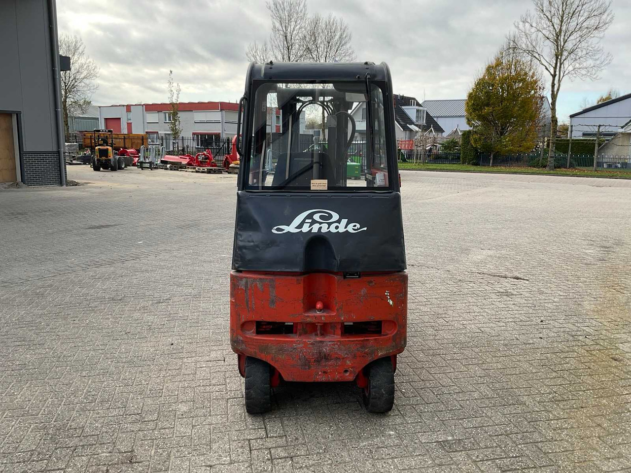 1999 LINDE E20H FORKLIFT - Forklift: picture 5 1999 LINDE E20H FORKLIFT - Forklift: picture 5