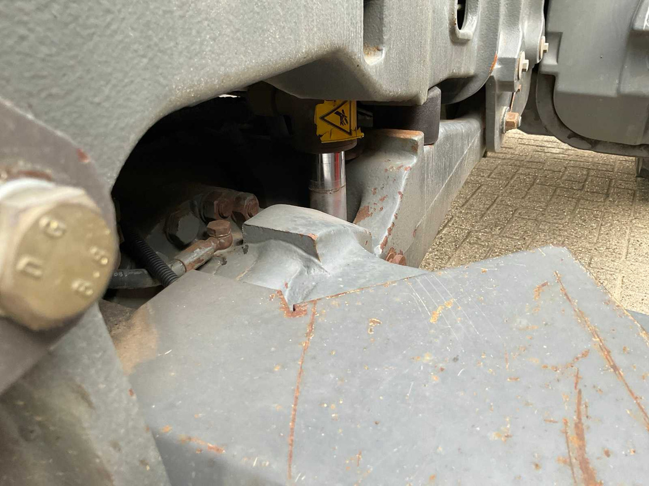 Farm tractor 2000 FENDT VARIO 712 ALL-WHEEL DRIVE FARM TRACTOR: picture 10 Farm tractor 2000 FENDT VARIO 712 ALL-WHEEL DRIVE FARM TRACTOR: picture 10