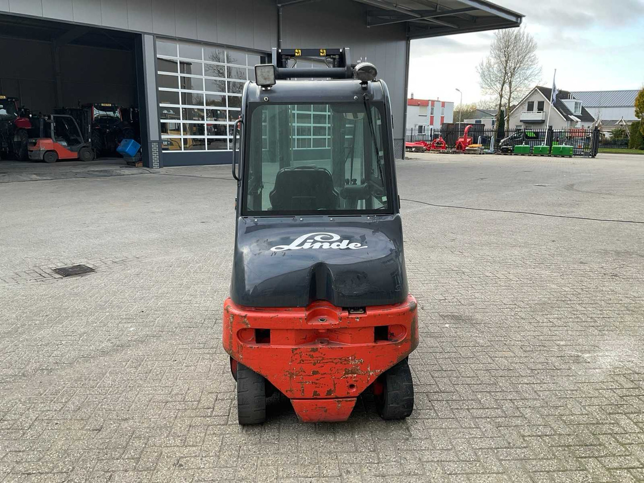 2004 LINDE E25-02 FORKLIFT - Forklift: picture 5 2004 LINDE E25-02 FORKLIFT - Forklift: picture 5