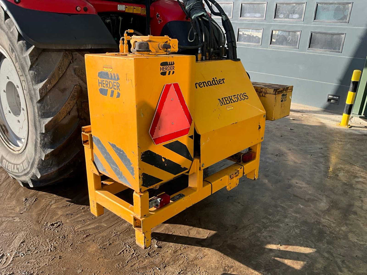 Farm tractor 2007 MASSEY FERGUSON 6480 FOUR WHEEL DRIVE FARM TRACTOR: picture 10