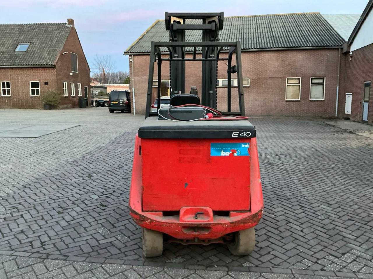 2009 LINDE E40 FORKLIFT - Forklift: picture 5 2009 LINDE E40 FORKLIFT - Forklift: picture 5