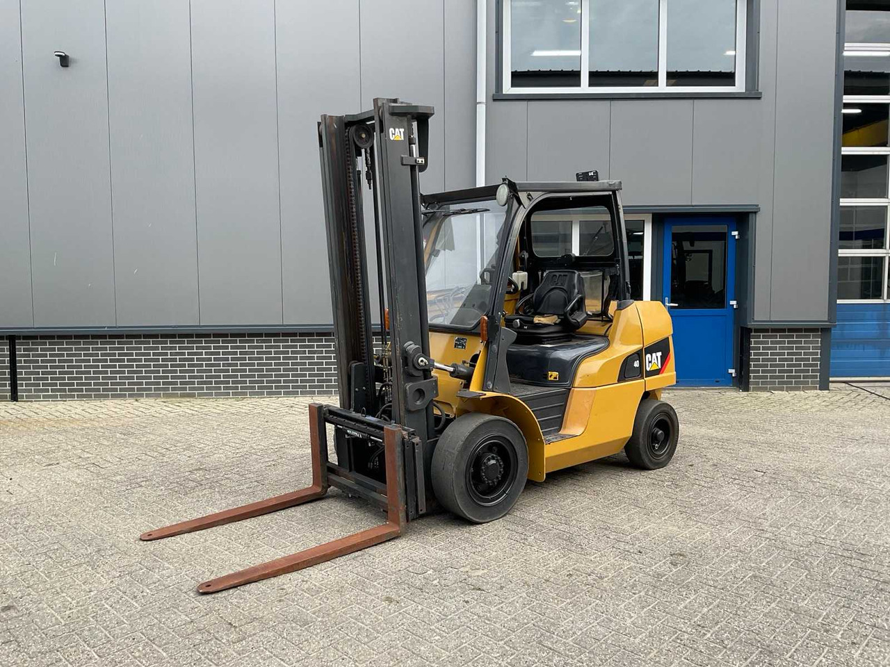 2013 CATERPILLAR DP40N FORKLIFT - Forklift: picture 1 2013 CATERPILLAR DP40N FORKLIFT - Forklift: picture 1