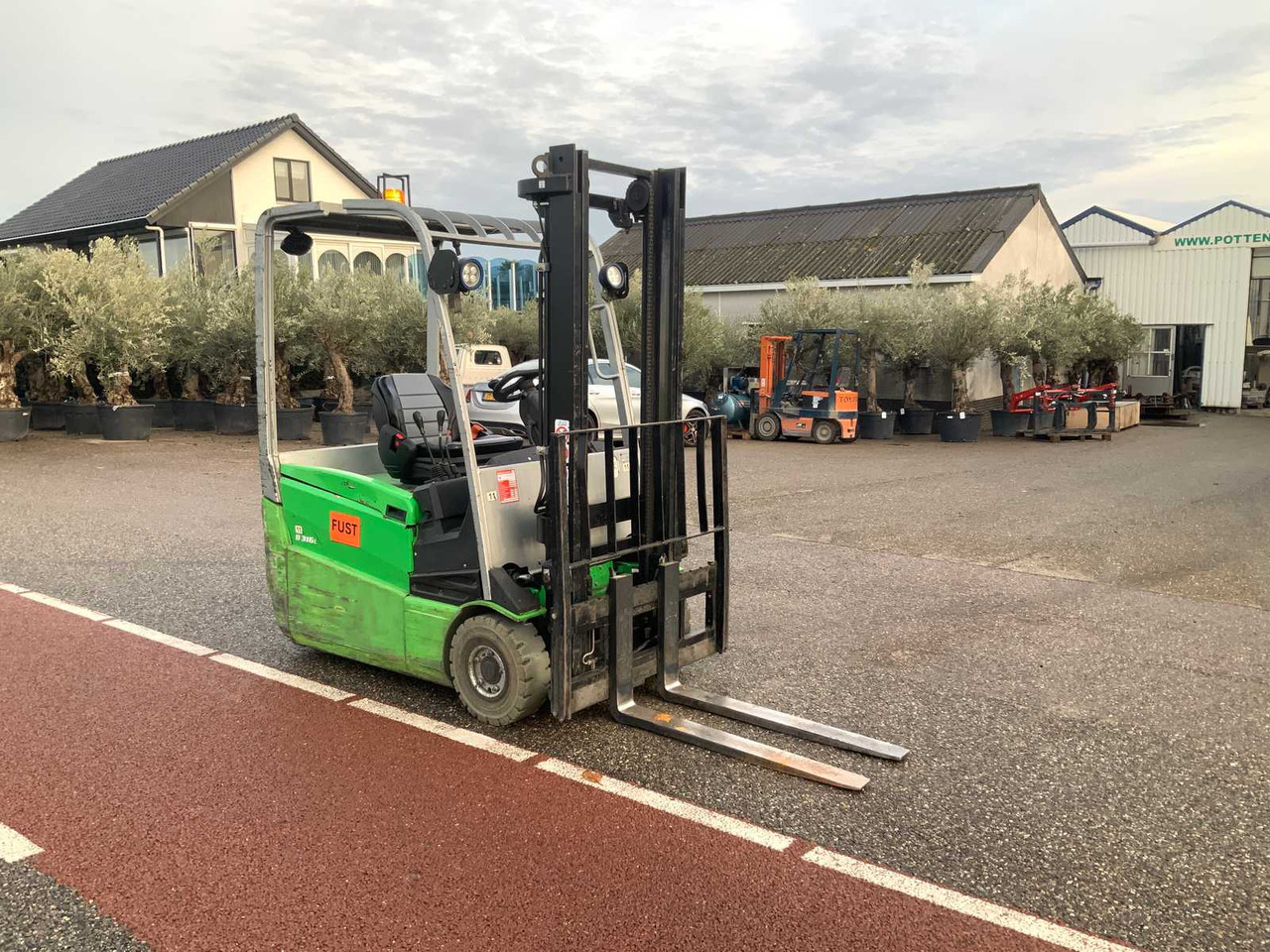 2013 CESAB B316L FORKLIFT - Forklift: picture 4 2013 CESAB B316L FORKLIFT - Forklift: picture 4