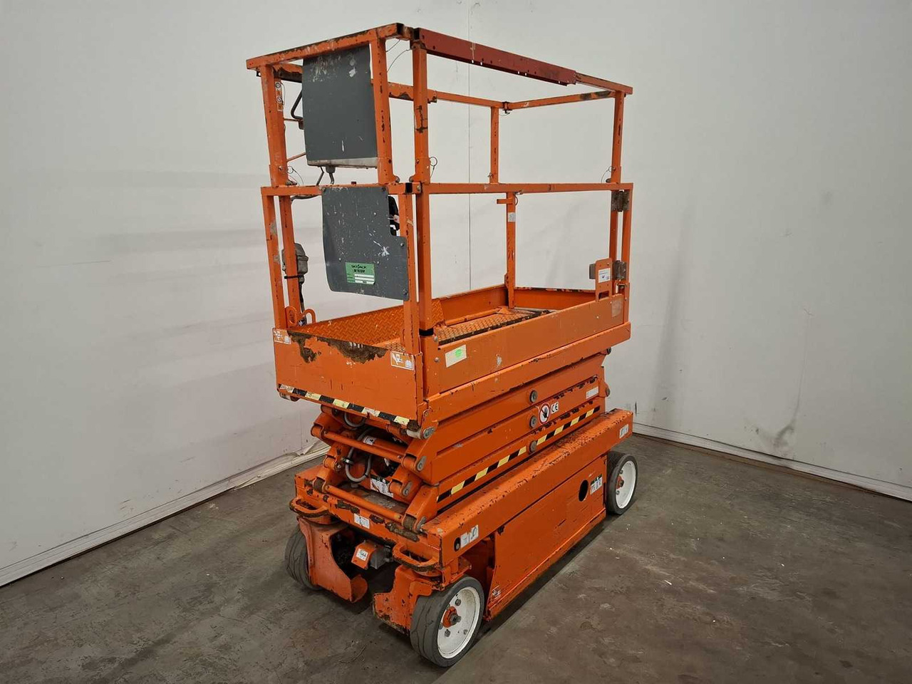 2016 SKYJACK SJ3219 AERIAL WORK PLATFORM - Aerial platform: picture 1 2016 SKYJACK SJ3219 AERIAL WORK PLATFORM - Aerial platform: picture 1