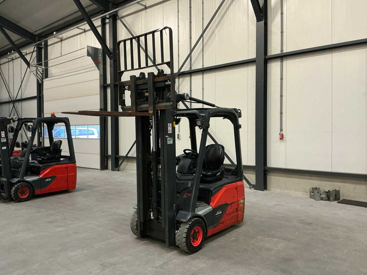 2018 LINDE E14-02 FORKLIFT - Forklift: picture 1 2018 LINDE E14-02 FORKLIFT - Forklift: picture 1