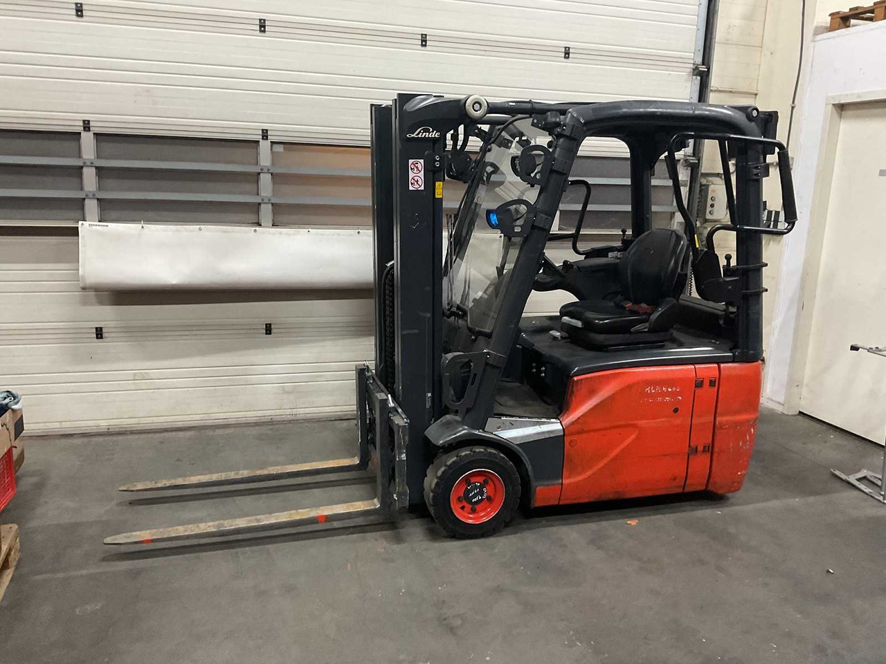2018 LINDE E16 EVO FORKLIFT - Forklift: picture 1 2018 LINDE E16 EVO FORKLIFT - Forklift: picture 1