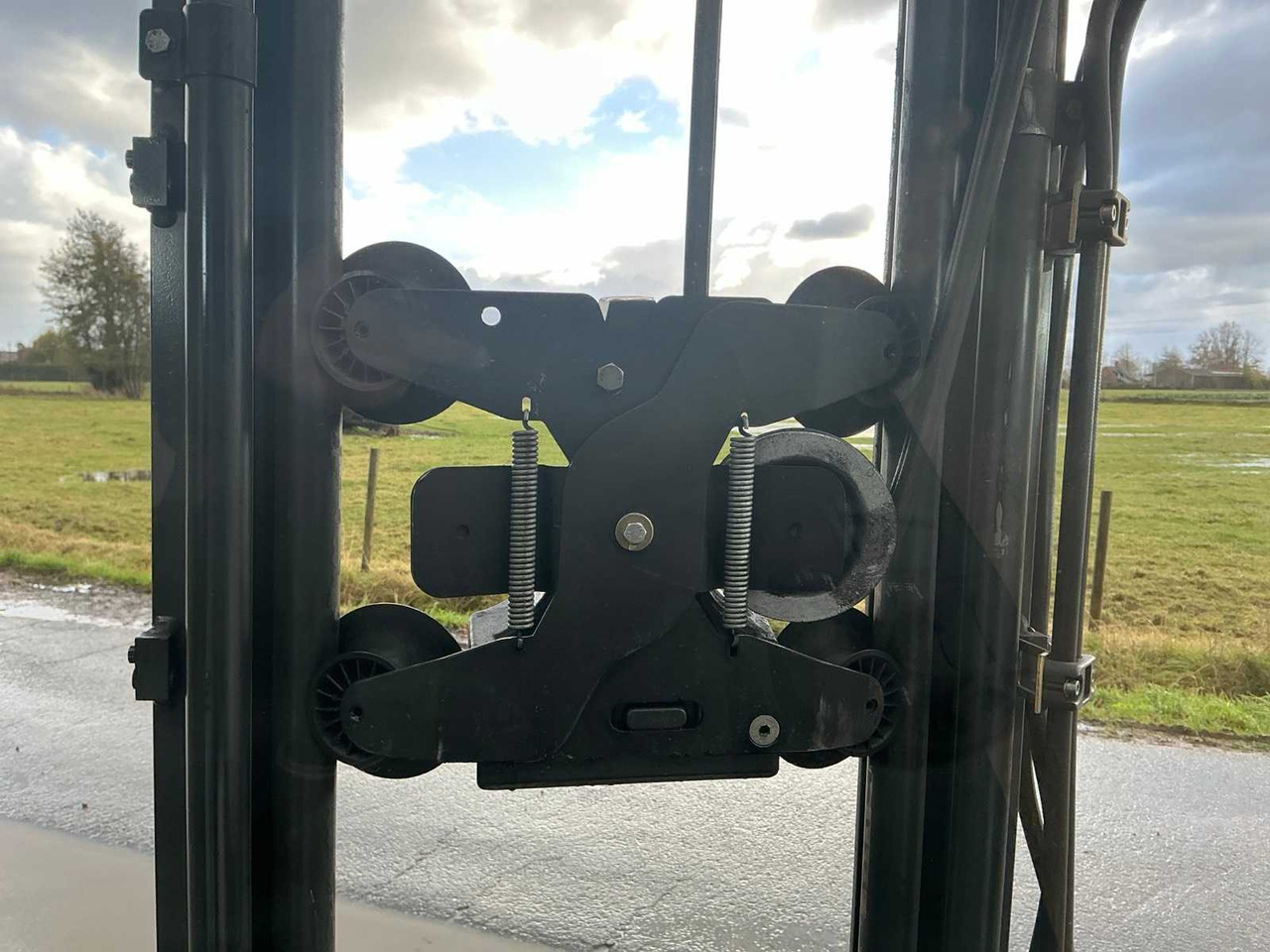 2018 LINDE E16C02 FORKLIFT - Forklift: picture 5 2018 LINDE E16C02 FORKLIFT - Forklift: picture 5