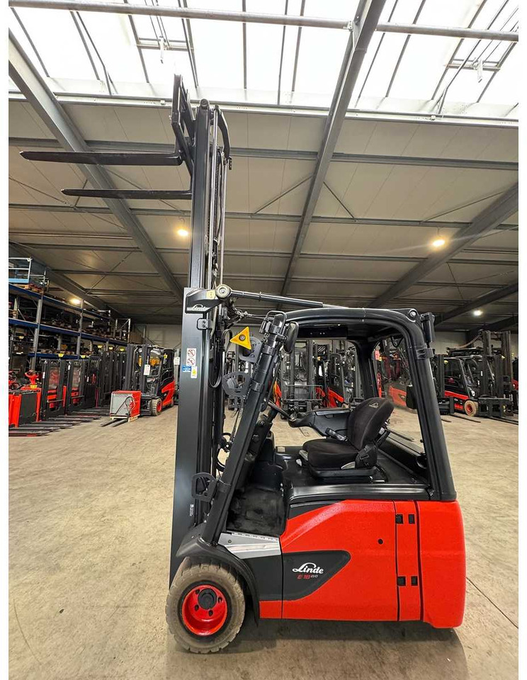 2018 SERVICE+UVV 10/2026 LINDE E18 EVO 1,800KG DUPLEX FREE LIFT ELECTRIC FORKLIFT 4,950 HOURS E20 - Forklift: picture 4 2018 SERVICE+UVV 10/2026 LINDE E18 EVO 1,800KG DUPLEX FREE LIFT ELECTRIC FORKLIFT 4,950 HOURS E20 - Forklift: picture 4