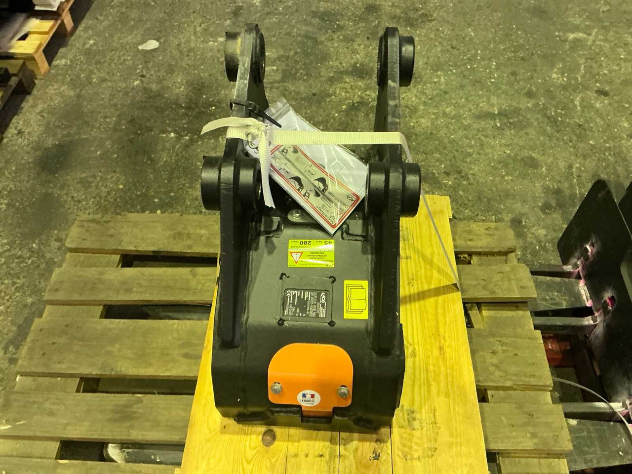 2021 ACB 5113481-B QUICK COUPLER, MECH. - Wheel loader: picture 3 2021 ACB 5113481-B QUICK COUPLER, MECH. - Wheel loader: picture 3