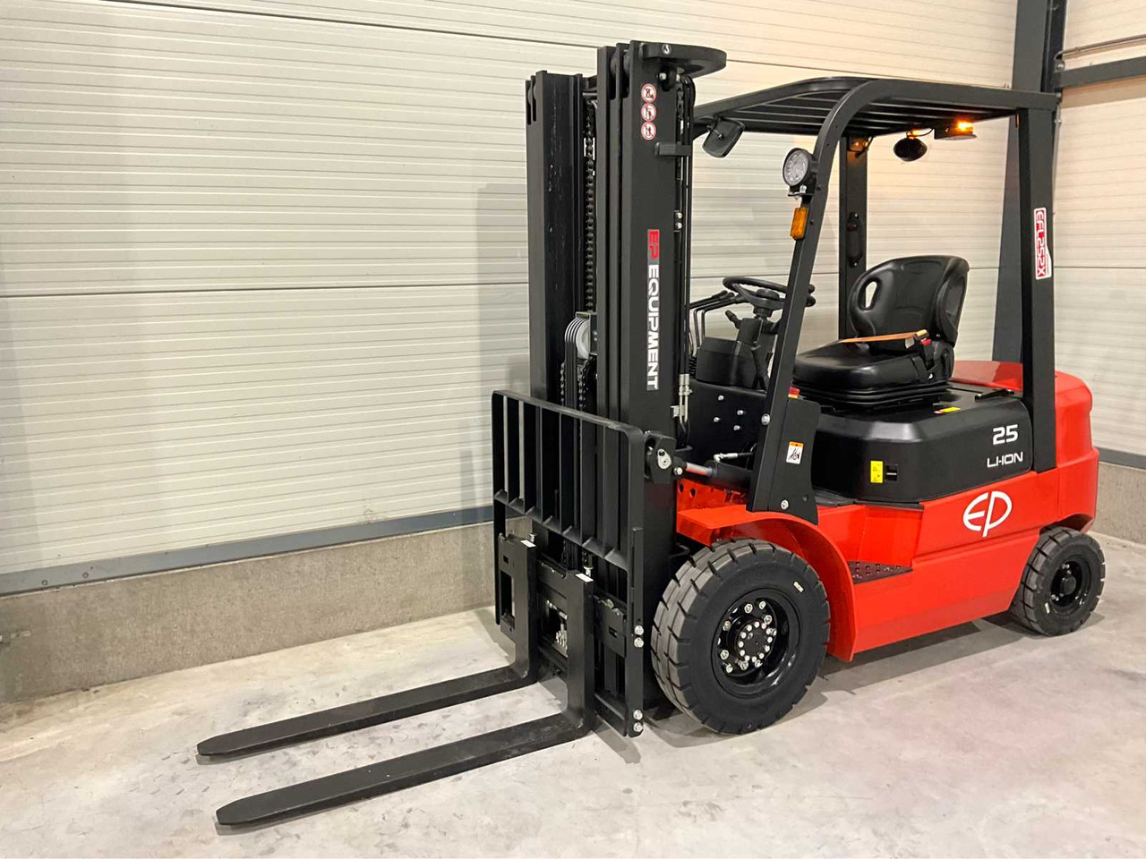 2025 EP EFL 252 X FORKLIFT - Forklift: picture 1 2025 EP EFL 252 X FORKLIFT - Forklift: picture 1