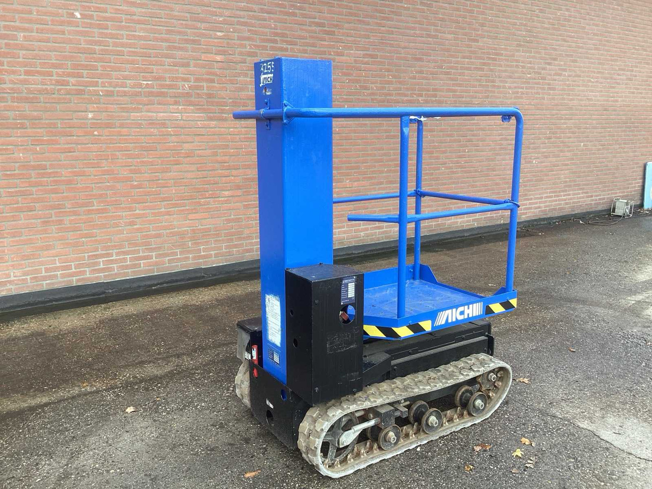 AICHI RM04B - Aerial platform: picture 3 AICHI RM04B - Aerial platform: picture 3