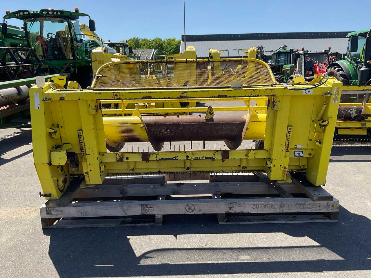 John Deere 630B - Agricultural machinery: picture 4 John Deere 630B - Agricultural machinery: picture 4