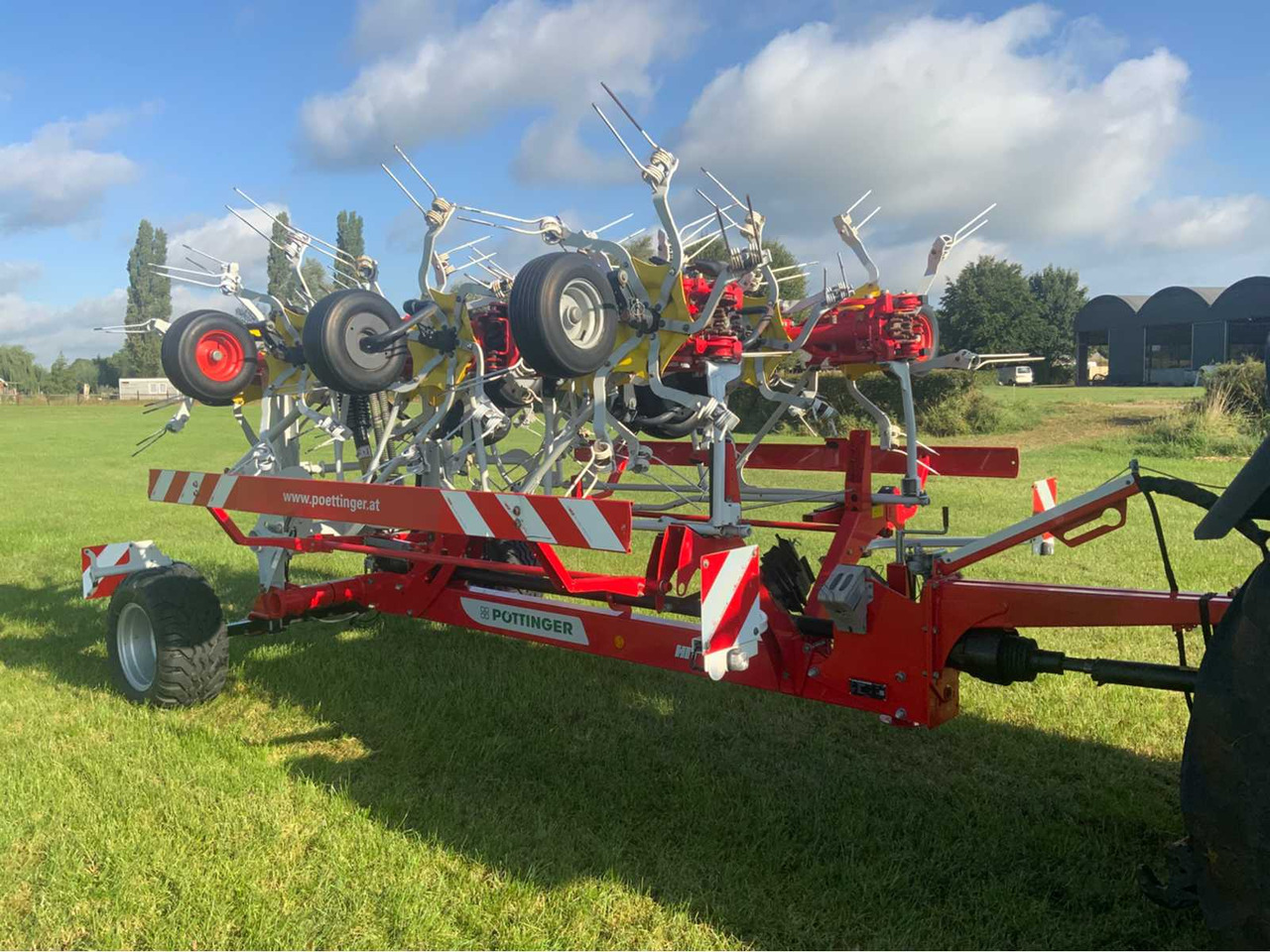 Pöttinger HIT 12.14 T - Agricultural machinery: picture 5 Pöttinger HIT 12.14 T - Agricultural machinery: picture 5