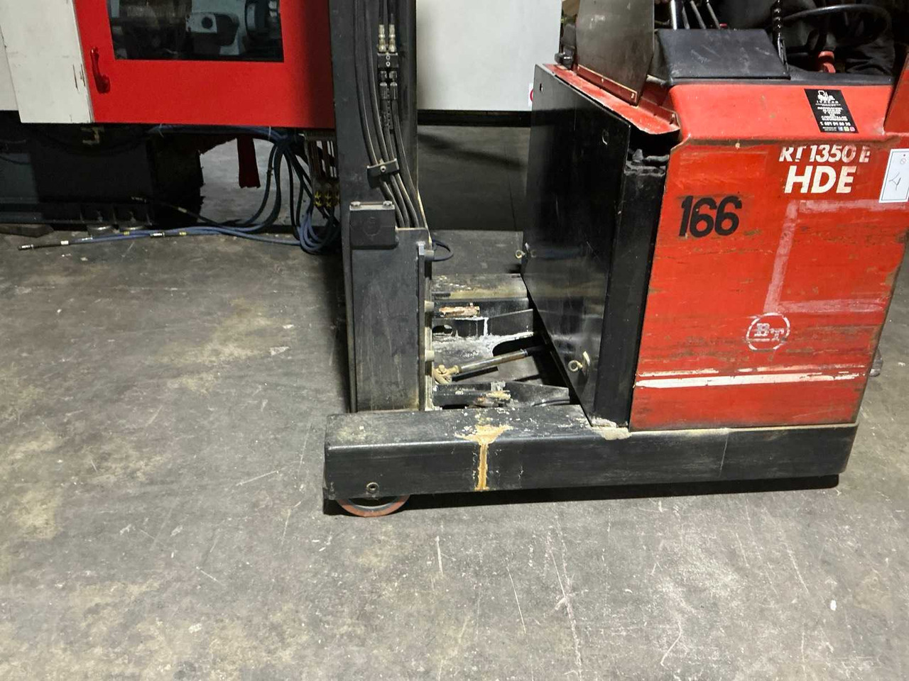 BT - RT1350E HDE - FORKLIFT TRUCKS - 1990 - Forklift: picture 2 BT - RT1350E HDE - FORKLIFT TRUCKS - 1990 - Forklift: picture 2