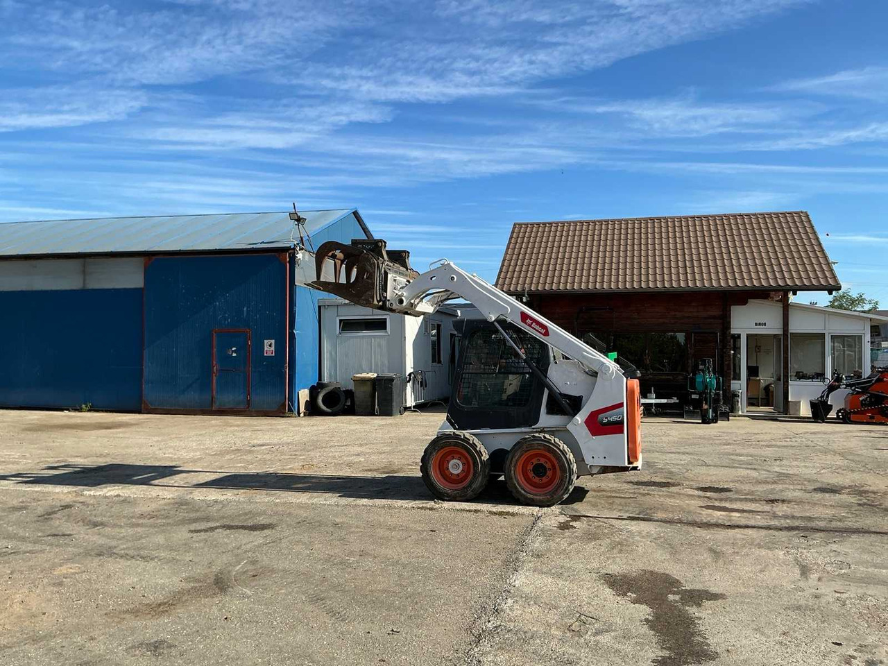 Bobcat S450 - Skid steer loader: picture 2 Bobcat S450 - Skid steer loader: picture 2