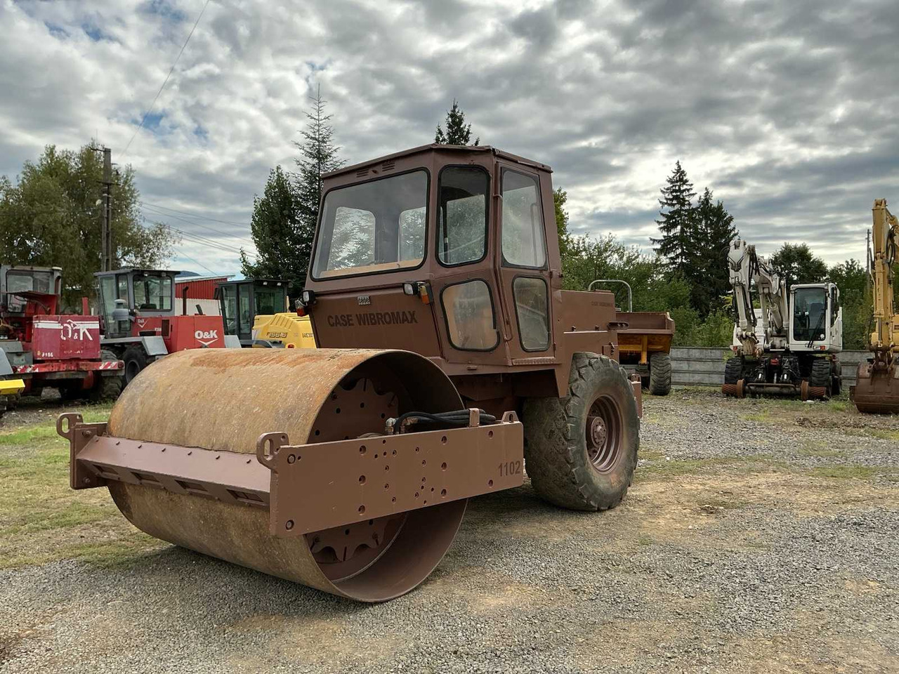 CASE VIBROMAX 1102 - Compactor: picture 2 CASE VIBROMAX 1102 - Compactor: picture 2