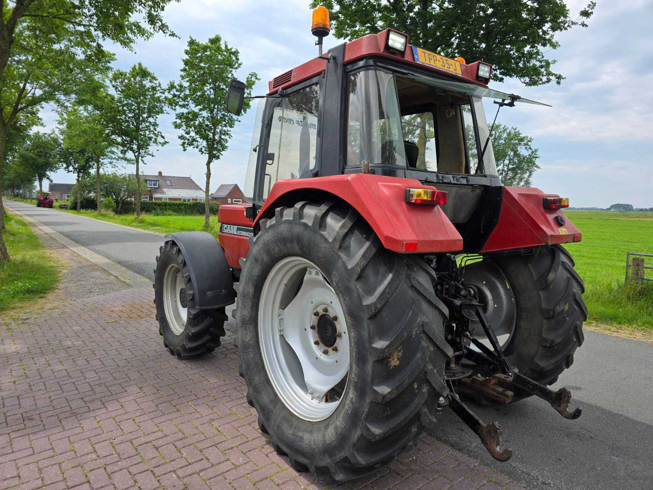 Case international 856XL - Farm tractor: picture 4 Case international 856XL - Farm tractor: picture 4